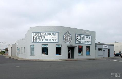 1145 Petaluma Hill Road Santa Rosa CA 95404