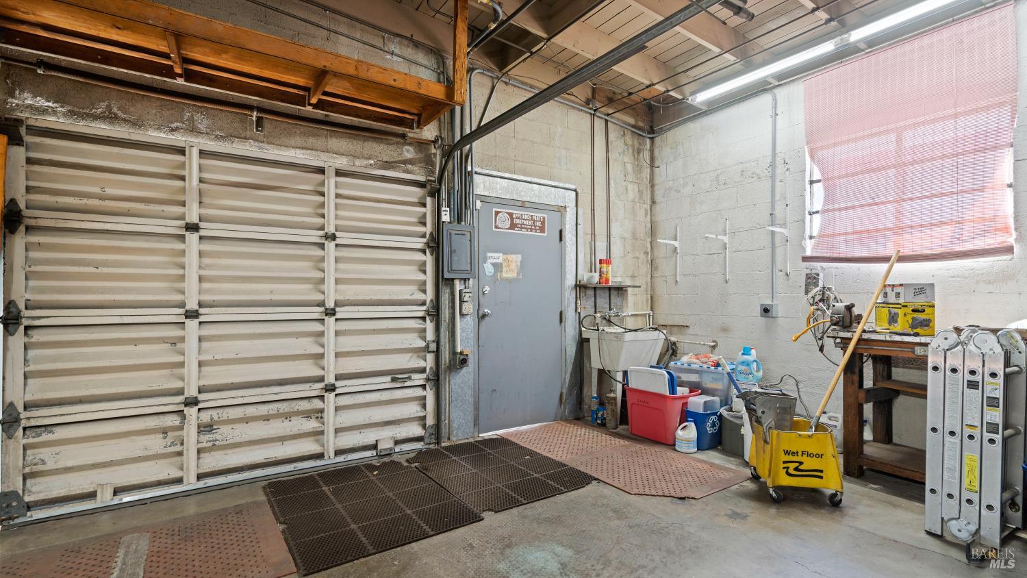 1145 Petaluma Hill Road Santa Rosa CA 95404