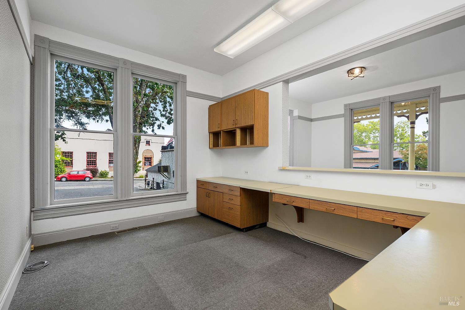 318 S Main Street Sebastopol CA 95472