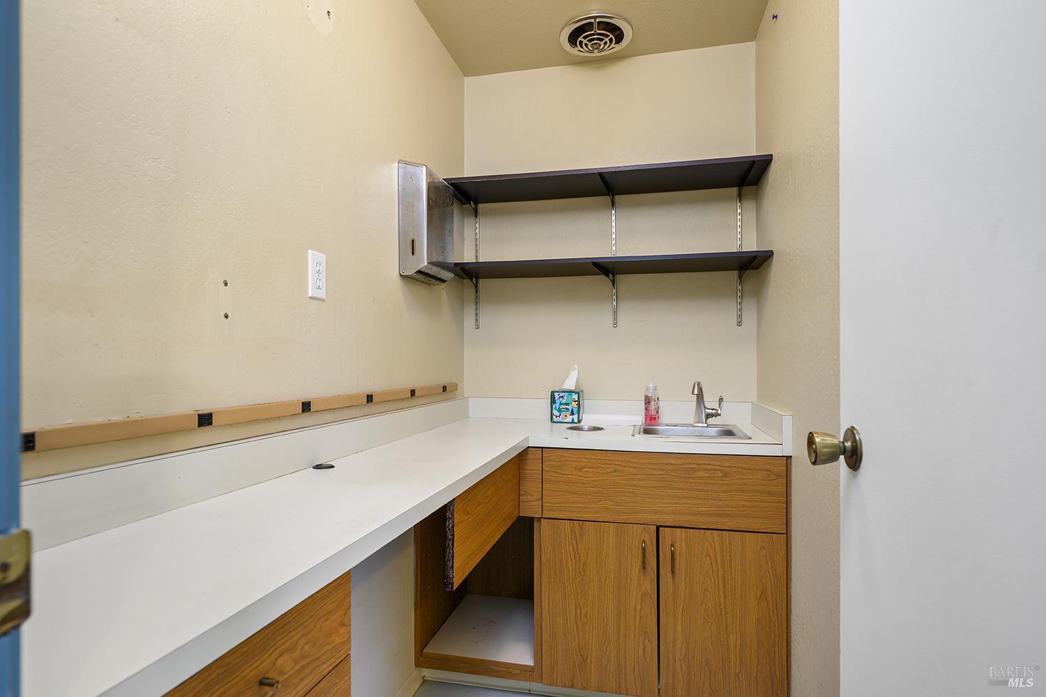 318 S Main Street Sebastopol CA 95472