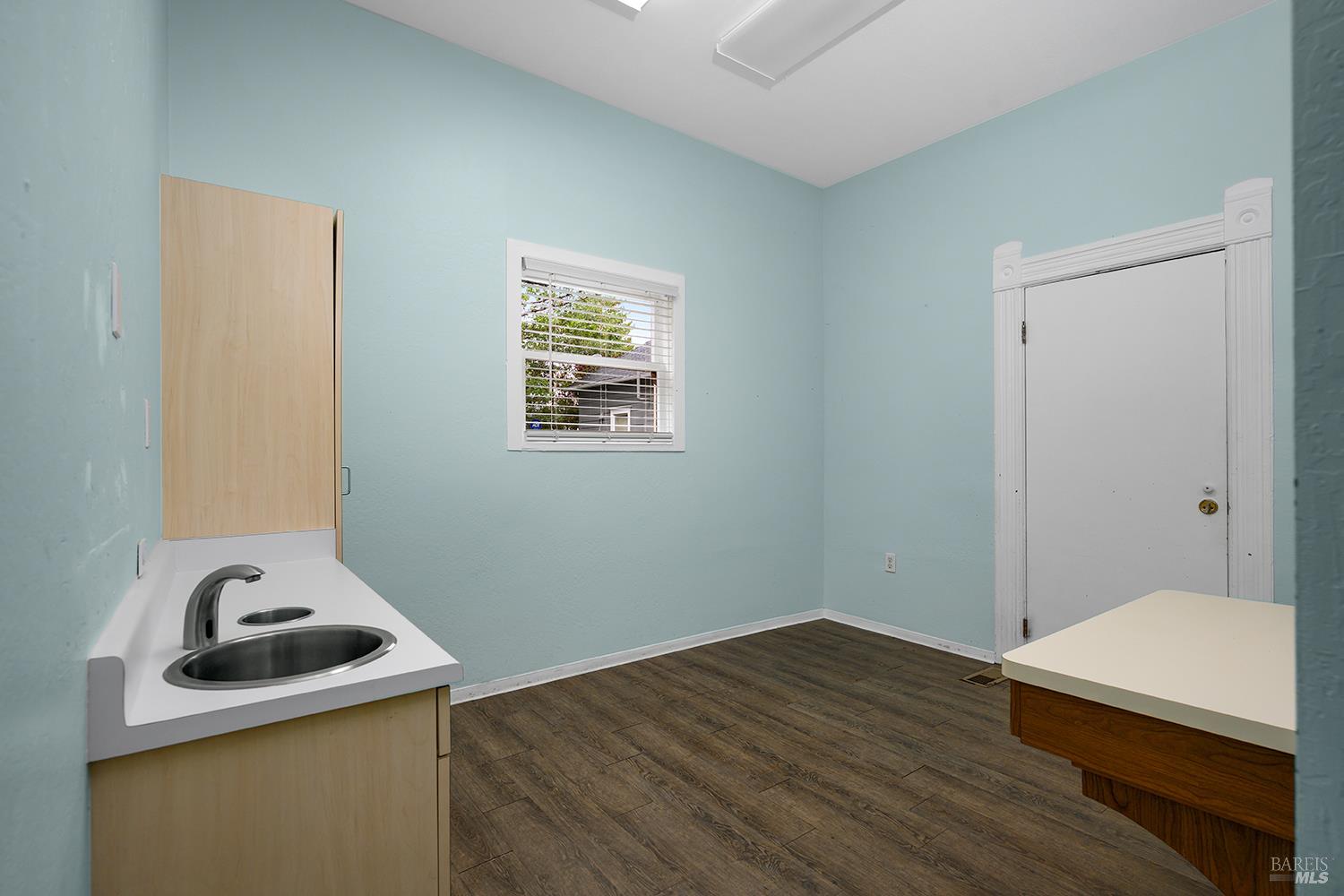 318 S Main Street Sebastopol CA 95472
