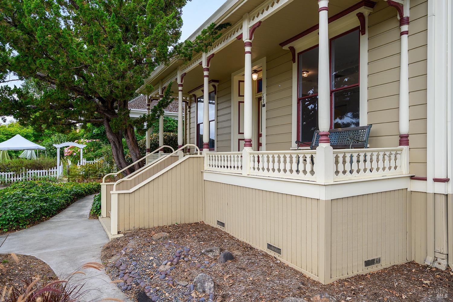 318 S Main Street Sebastopol CA 95472