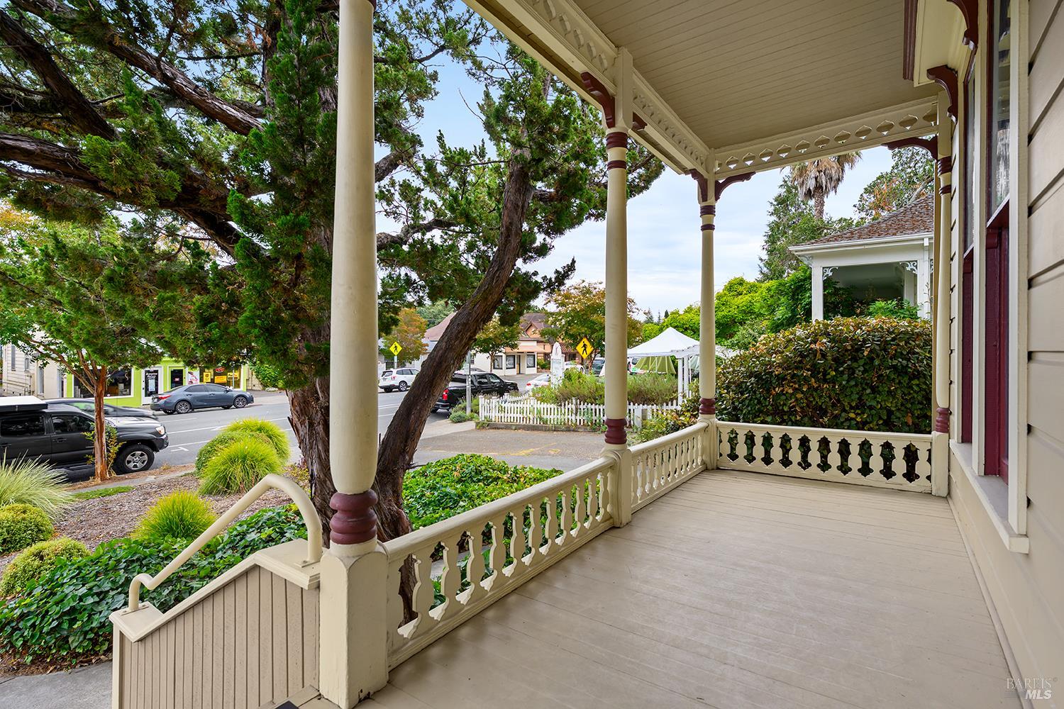 318 S Main Street Sebastopol CA 95472