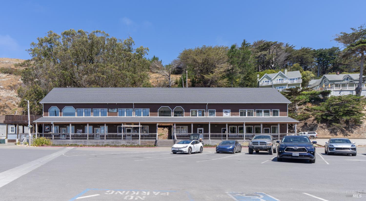 810 Port Road Point Arena CA 95468