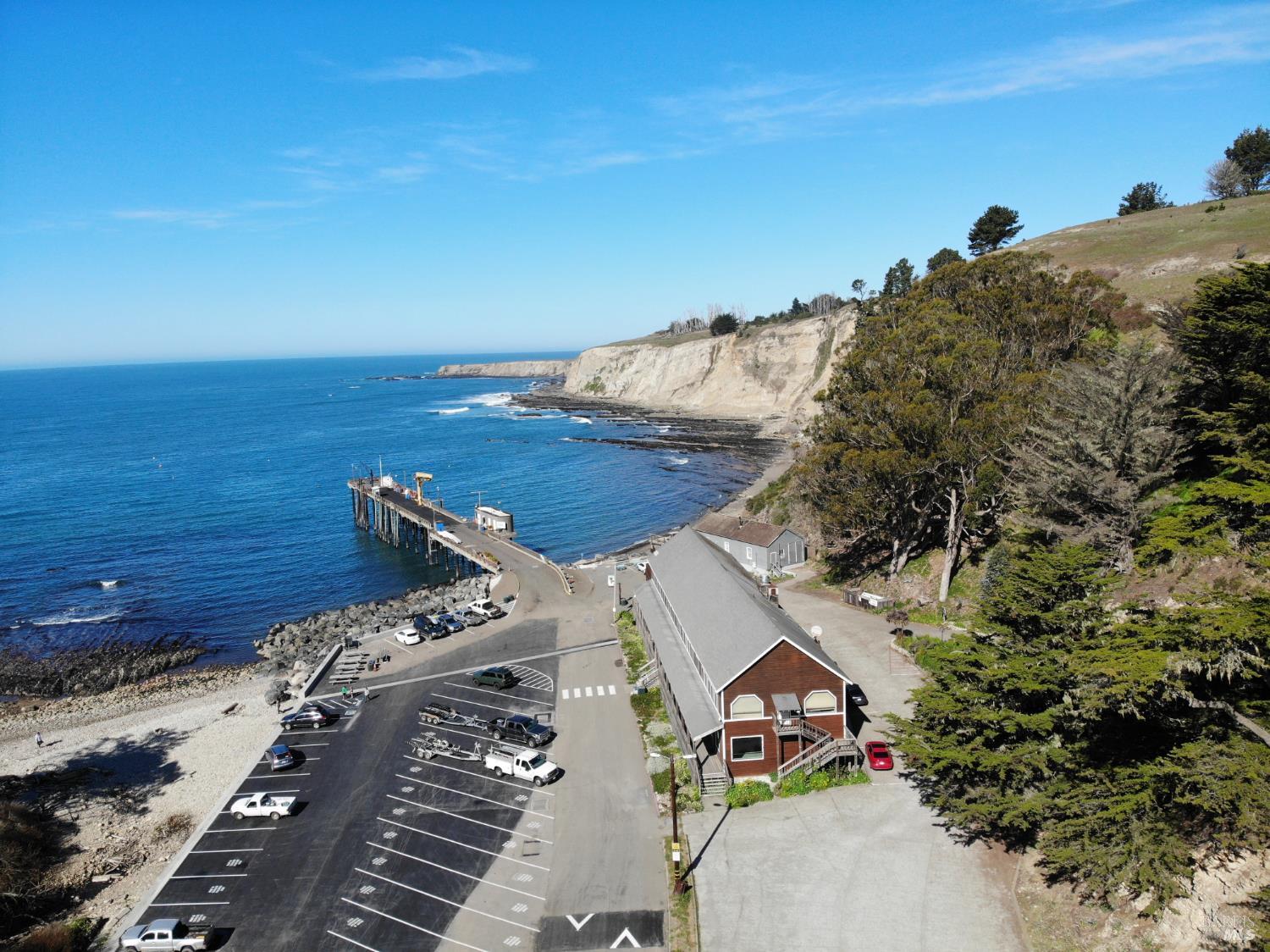 810 Port Road Point Arena CA 95468