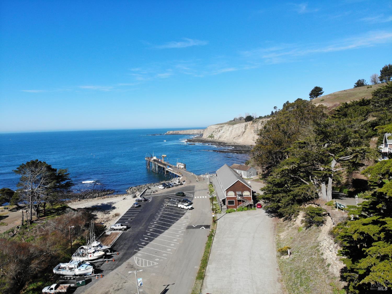 810 Port Road Point Arena CA 95468