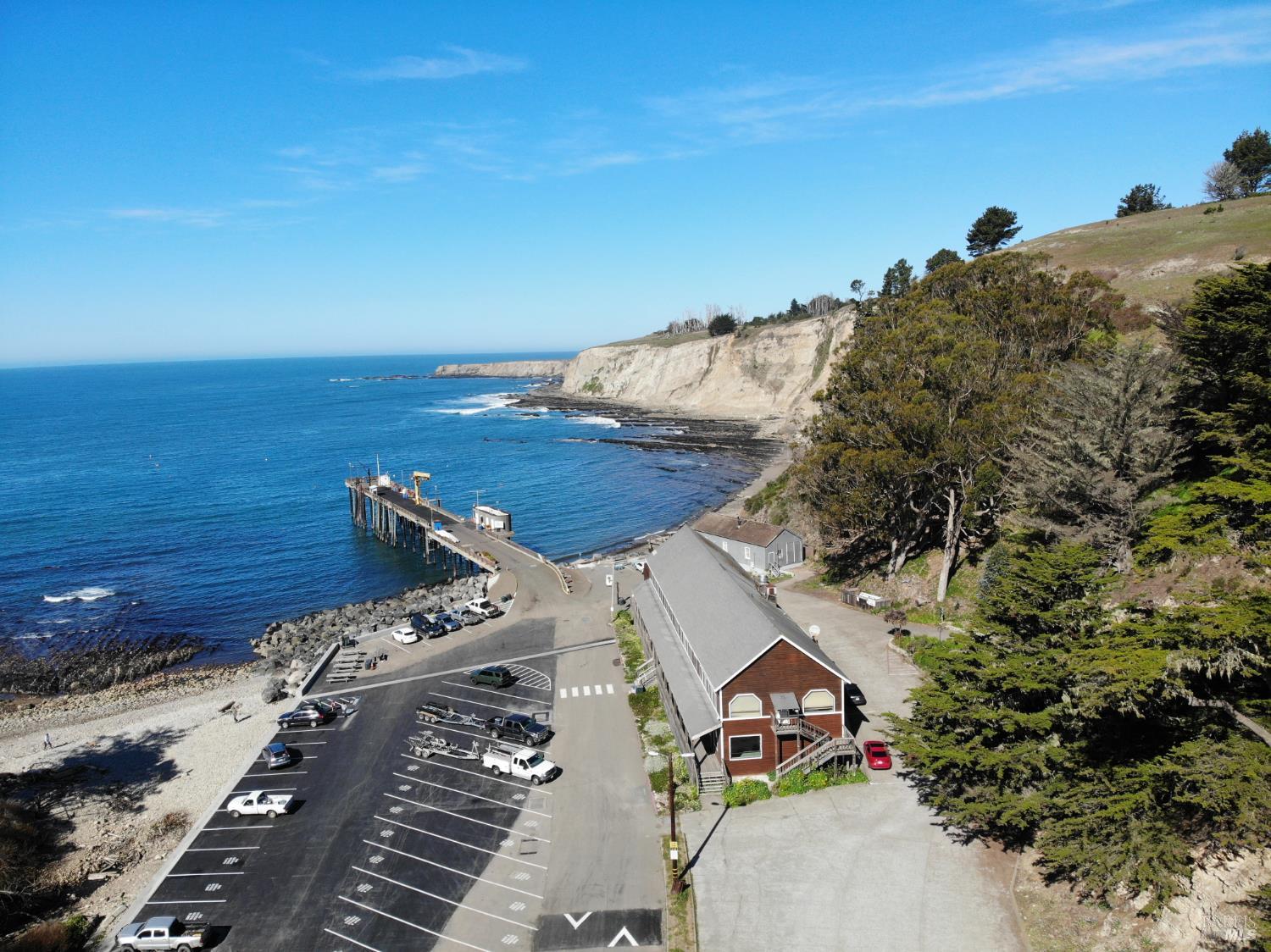 810 Port Road Point Arena CA 95468