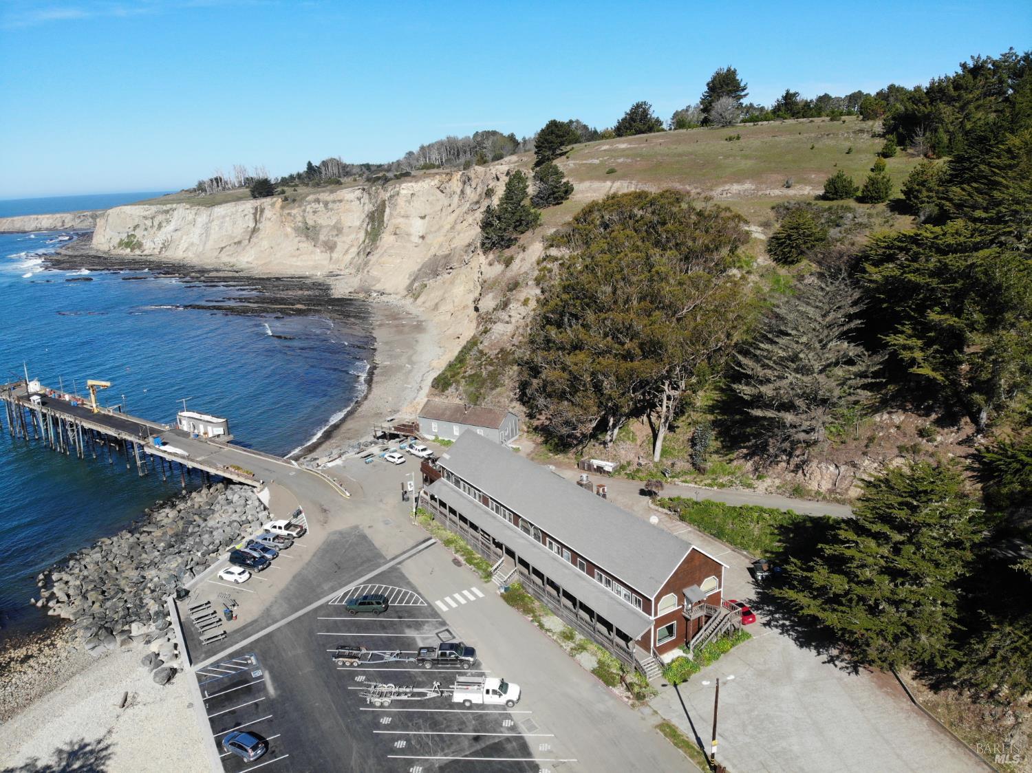 810 Port Road Point Arena CA 95468