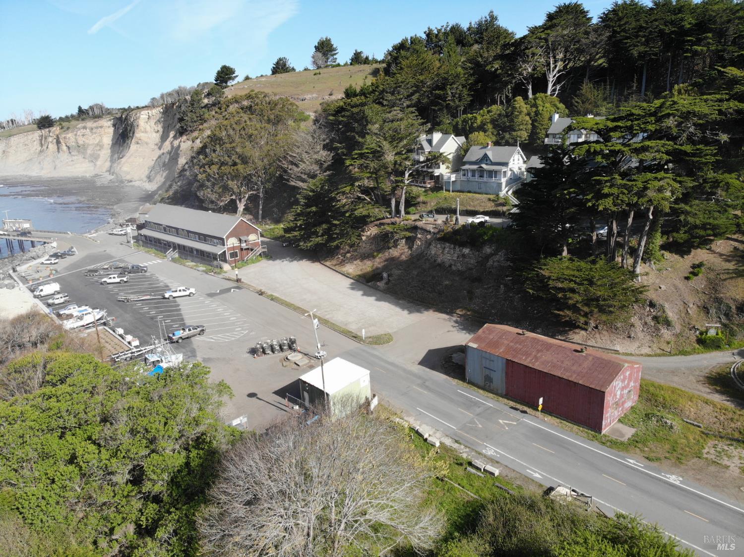 810 Port Road Point Arena CA 95468