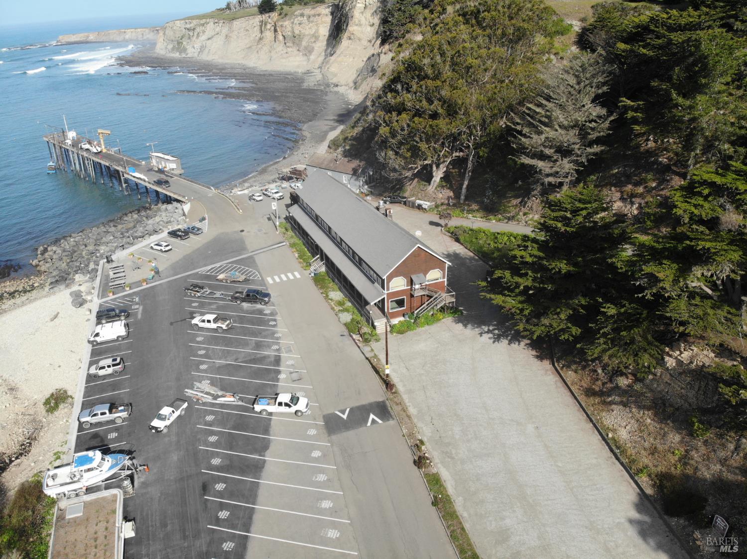 810 Port Road Point Arena CA 95468
