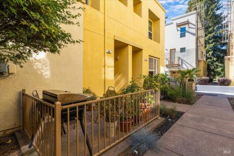 310 City Center Drive Rohnert Park CA 94928