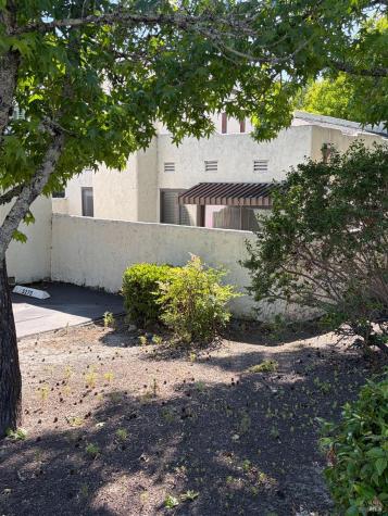 5270 El Mercado Parkway Santa Rosa CA 95403