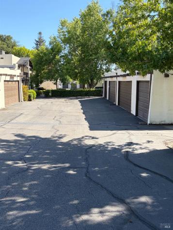5270 El Mercado Parkway Santa Rosa CA 95403