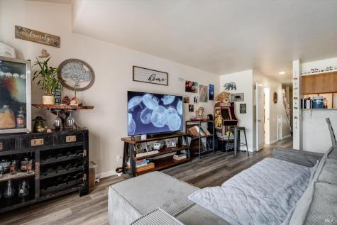 590 Laurel Grove Circle Santa Rosa CA 95407