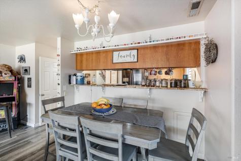 590 Laurel Grove Circle Santa Rosa CA 95407