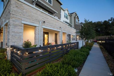 409 Semillon Lane Santa Rosa CA 95403