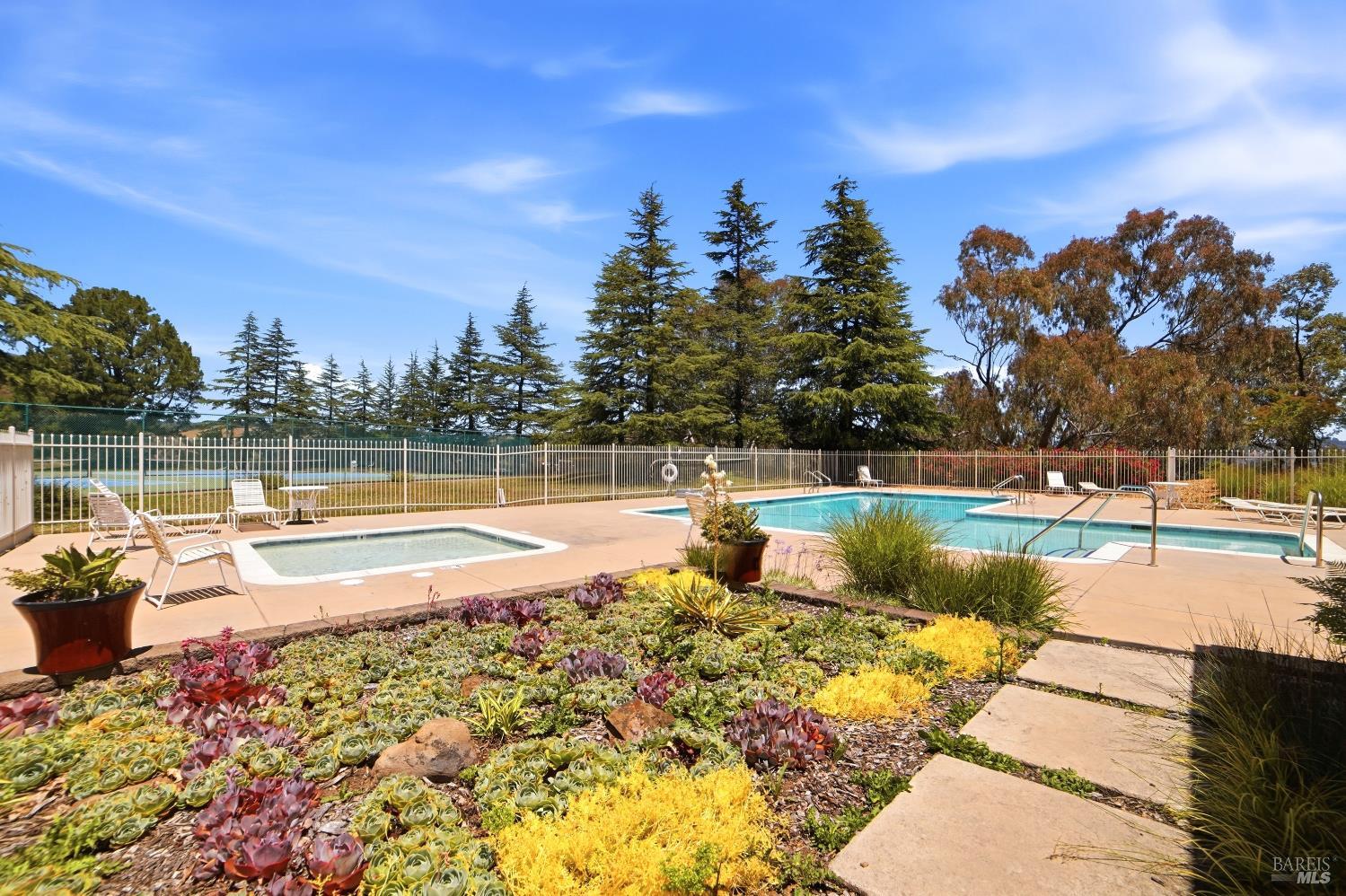 8 Chaucer Court Mill Valley CA 94941