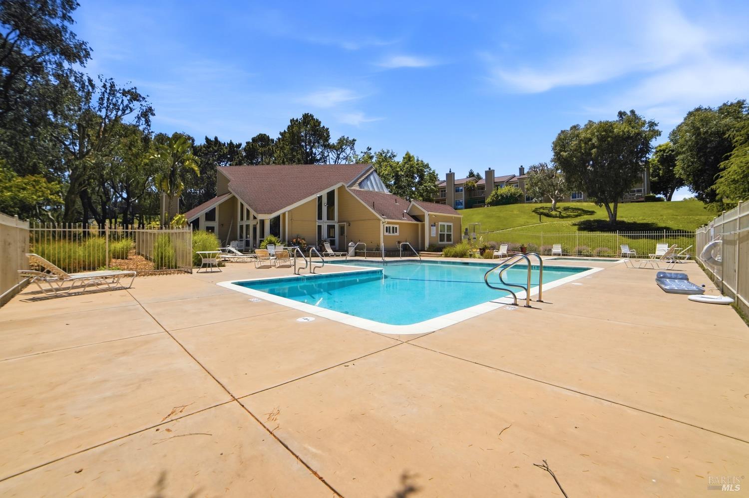 8 Chaucer Court Mill Valley CA 94941