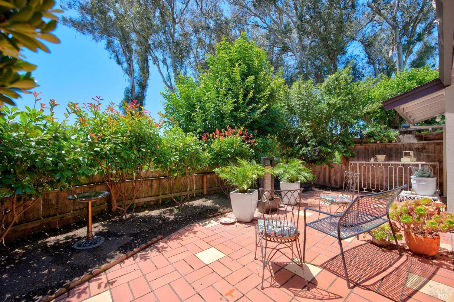 1210 Grove Circle Benicia CA 94510
