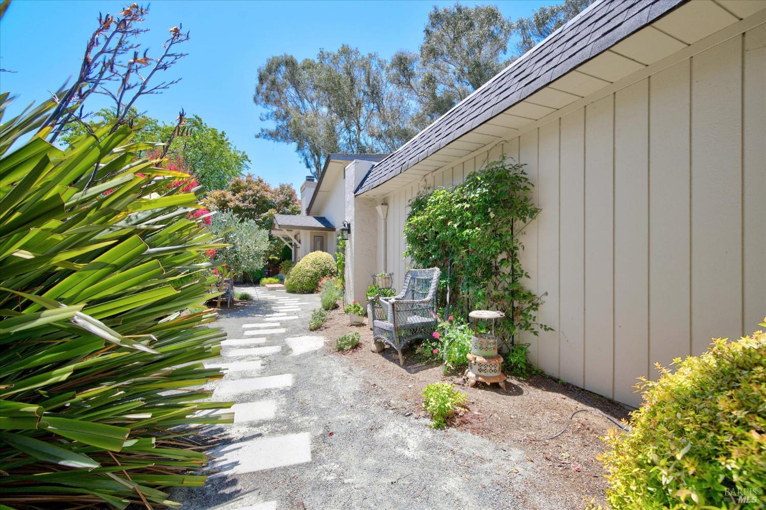 1210 Grove Circle Benicia CA 94510