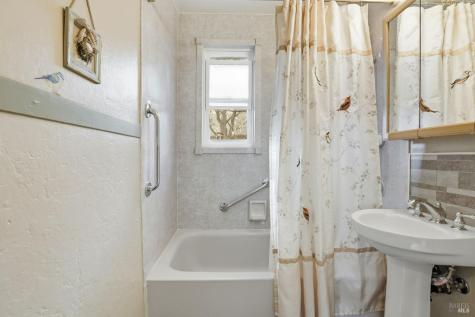 49 Livingston Court Novato CA 94949