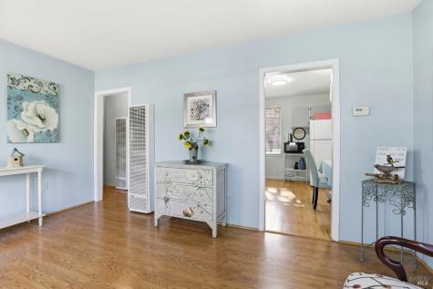 49 Livingston Court Novato CA 94949