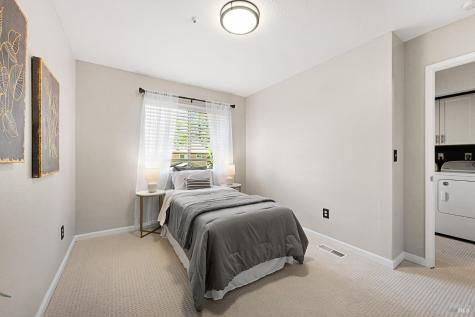 1442 Gold Way Rohnert Park CA 94928