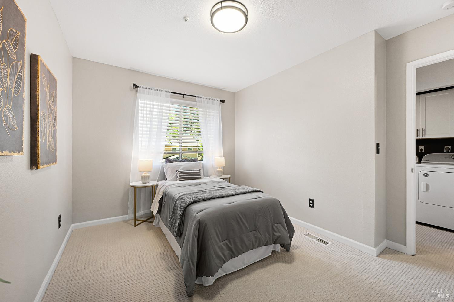 1442 Gold Way Rohnert Park CA 94928