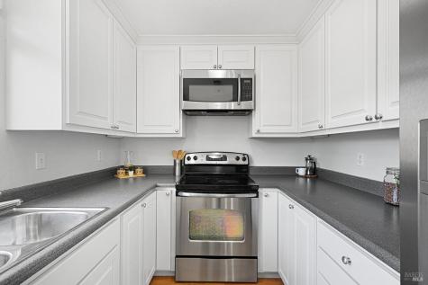 1442 Gold Way Rohnert Park CA 94928