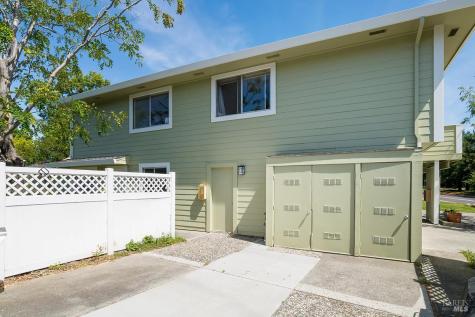 33 Inyo Circle Novato CA 94947