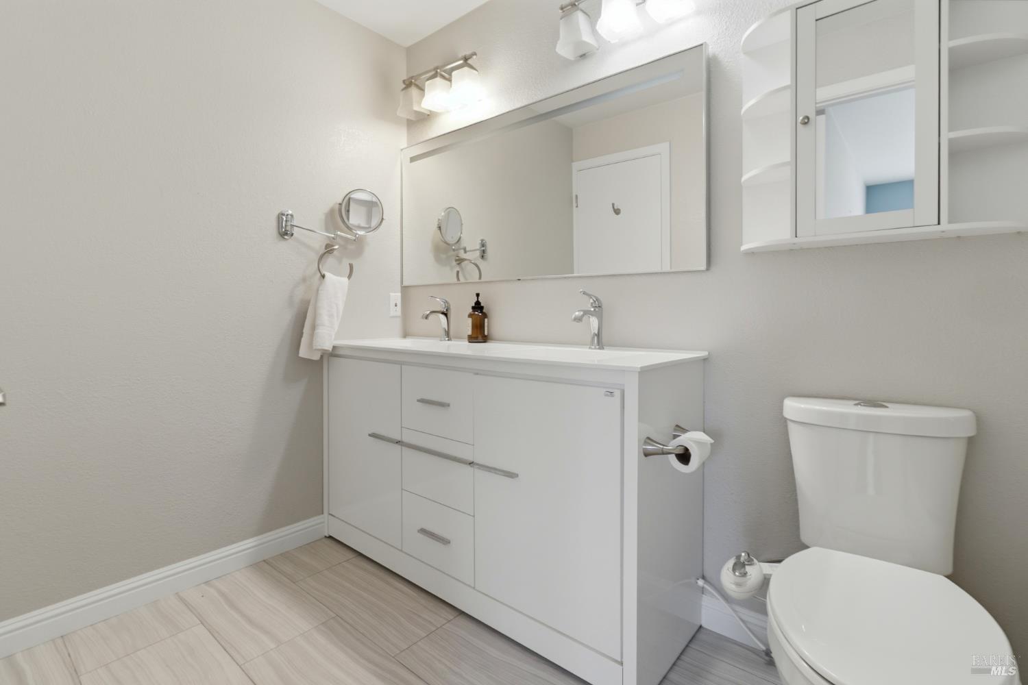 8 Lakeview Court Novato CA 94947