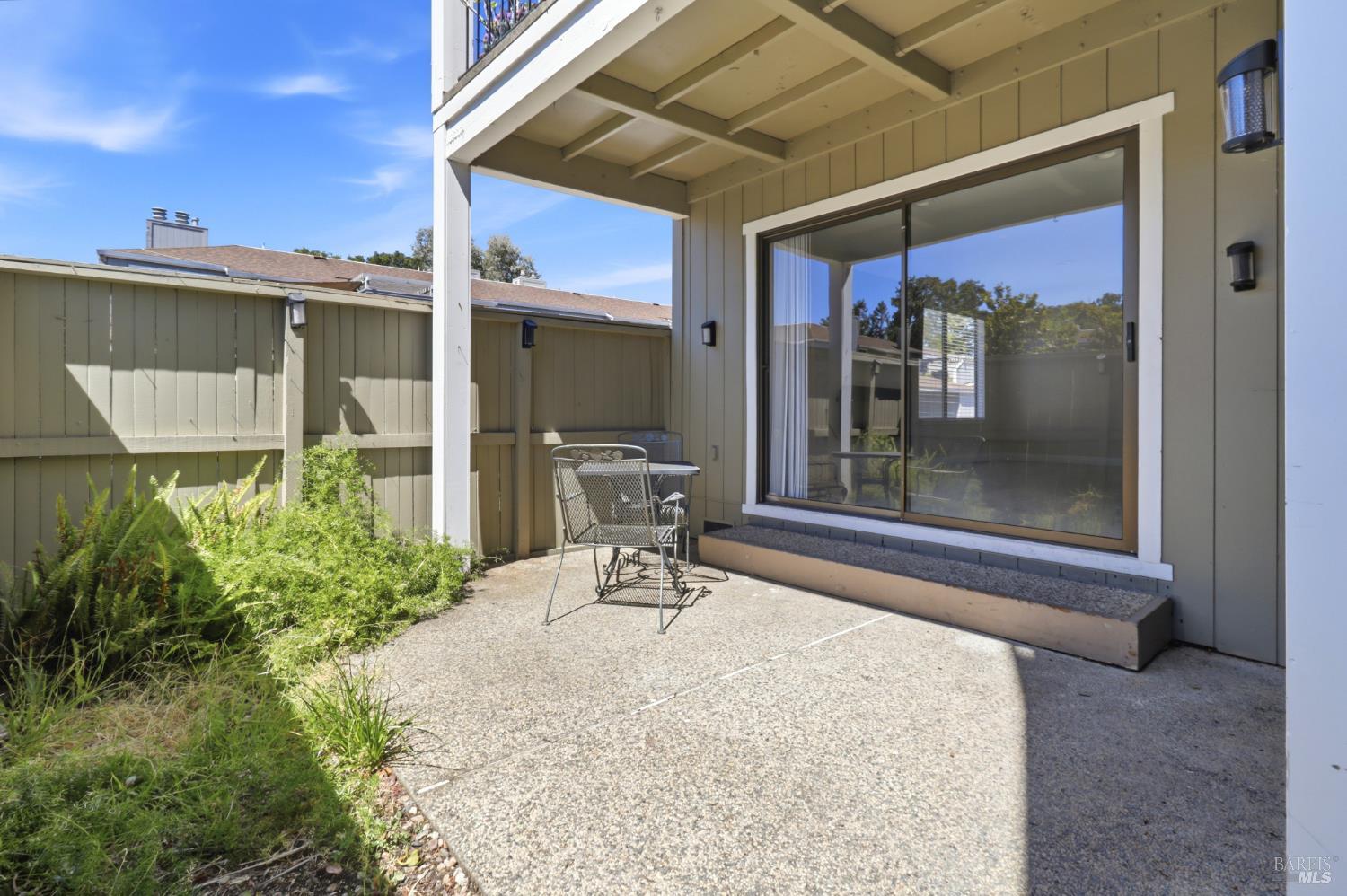 8 Lakeview Court Novato CA 94947