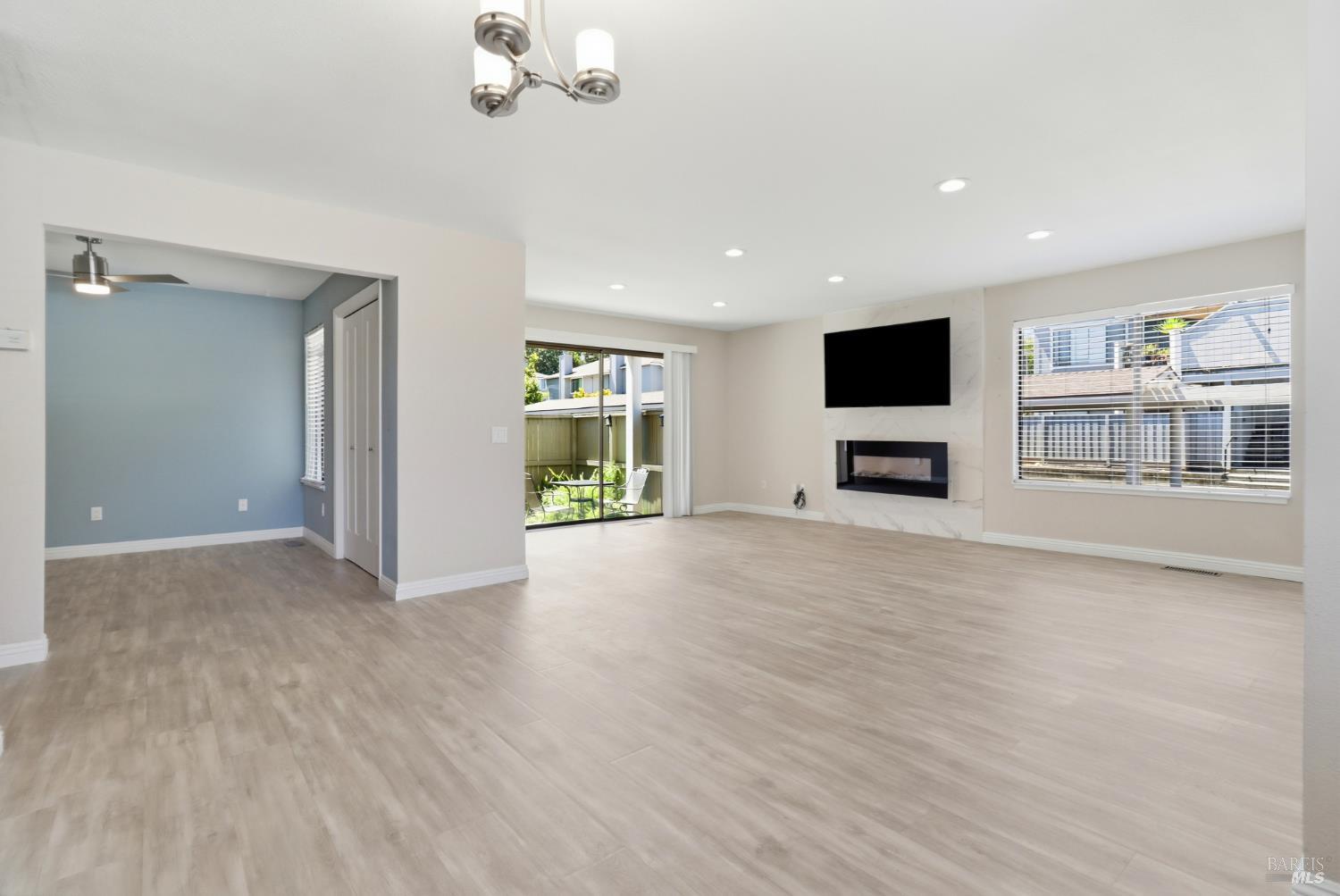 8 Lakeview Court Novato CA 94947