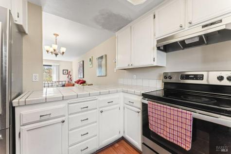 2142 Chianti Drive Santa Rosa CA 95403