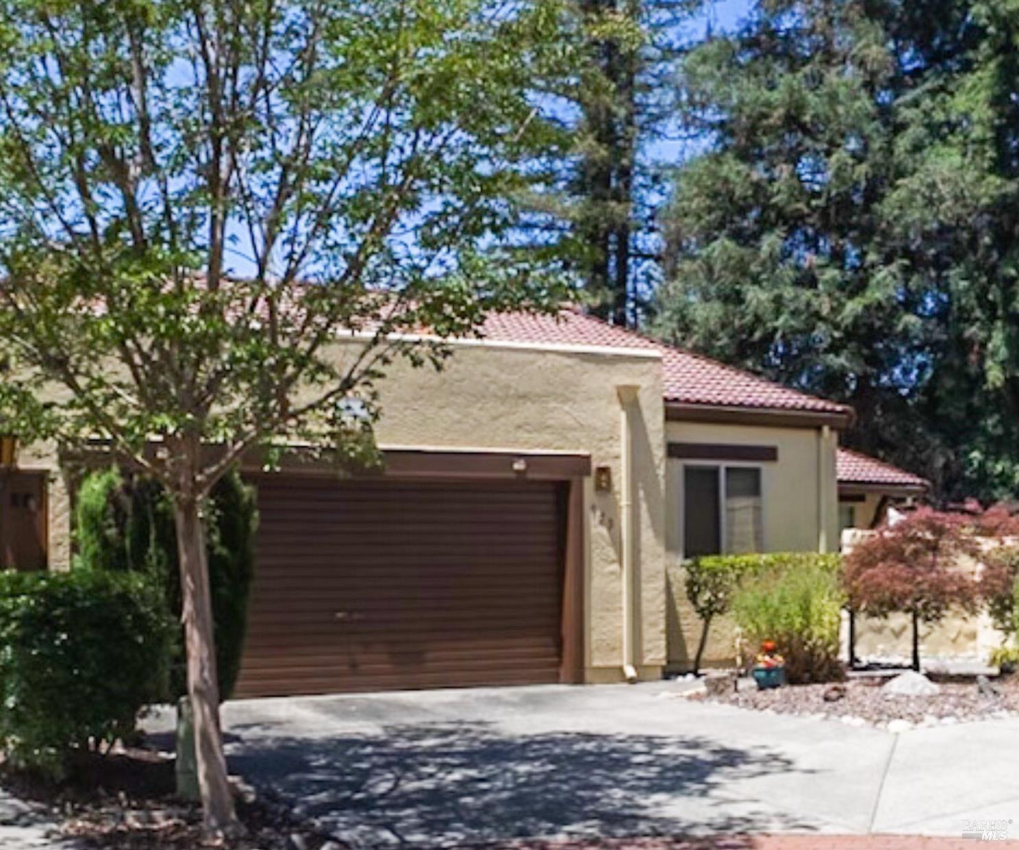 923 Shady Oak Drive Santa Rosa CA 95404