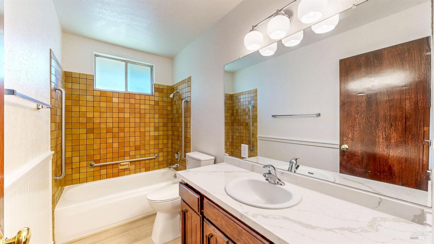 2299 Knolls Drive Santa Rosa CA 95405