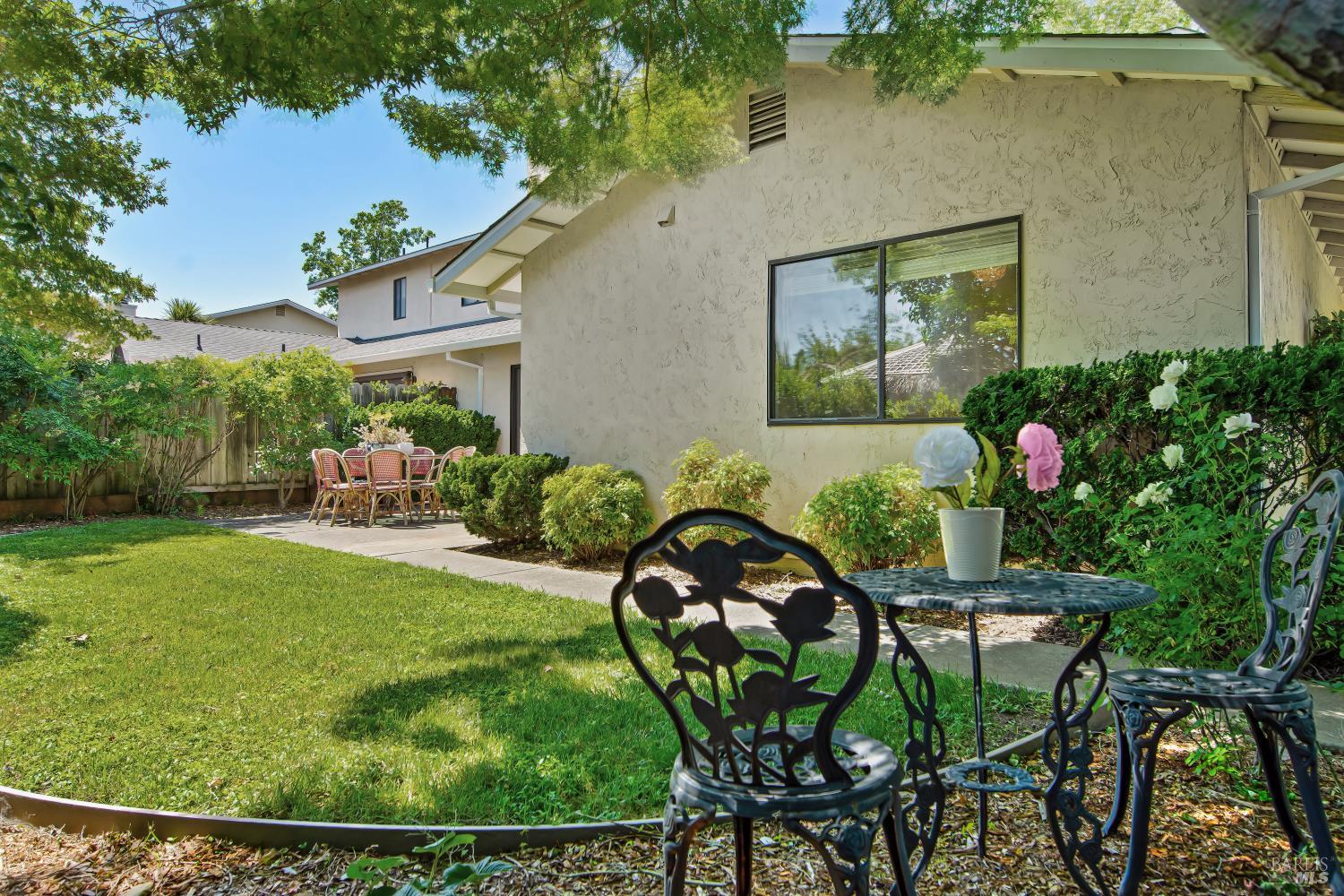 1639 San Vicente Avenue Napa CA 94558