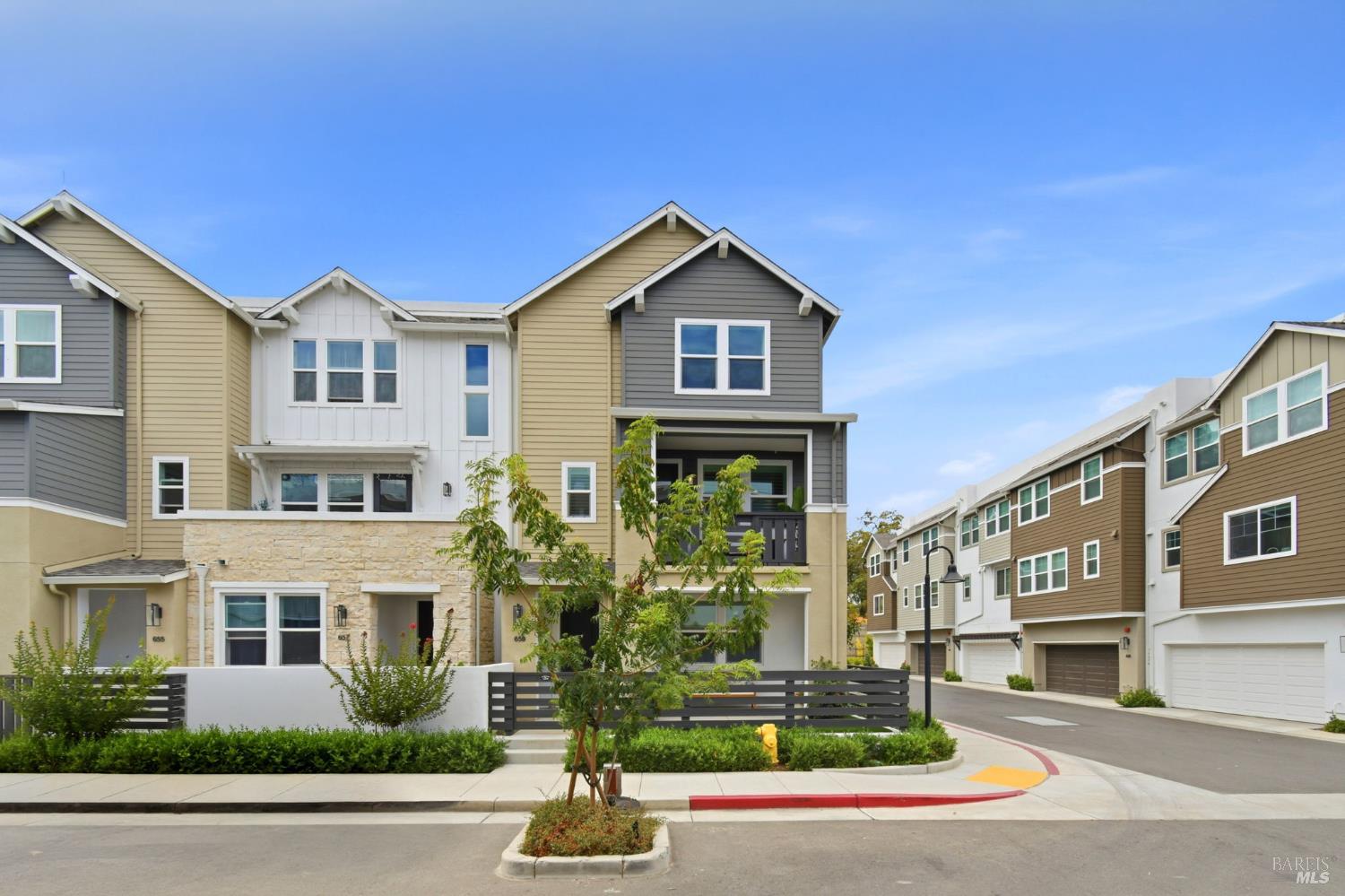 659 Semillon Lane Santa Rosa CA 95403