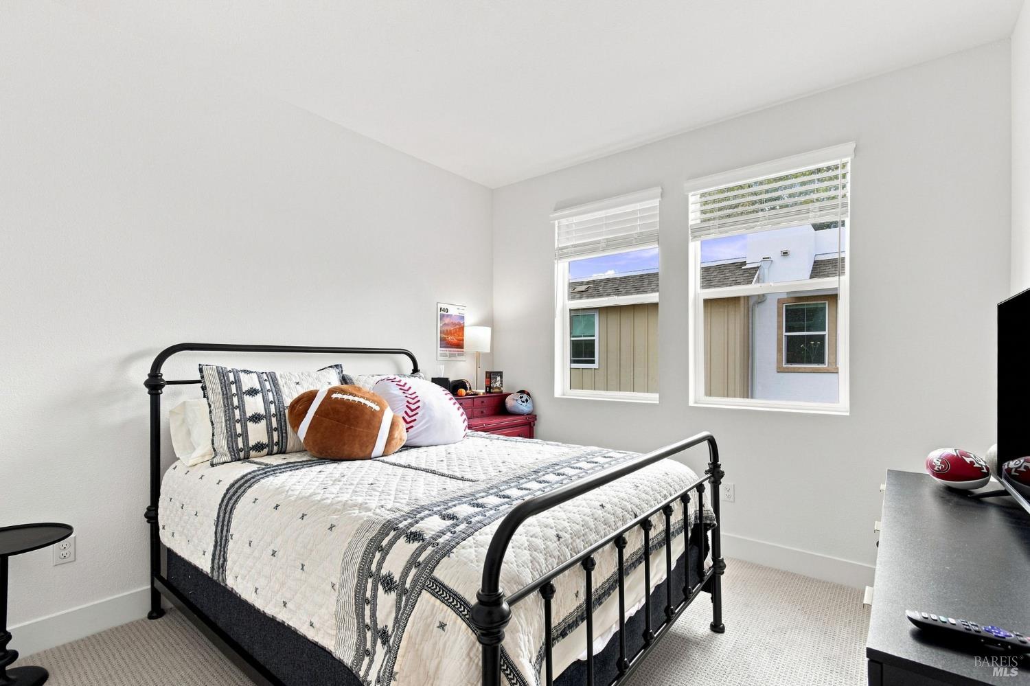 659 Semillon Lane Santa Rosa CA 95403