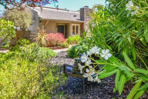 2284 Knolls Hills Circle Santa Rosa CA 95405