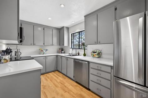 37 Greenside Way San Rafael CA 94901