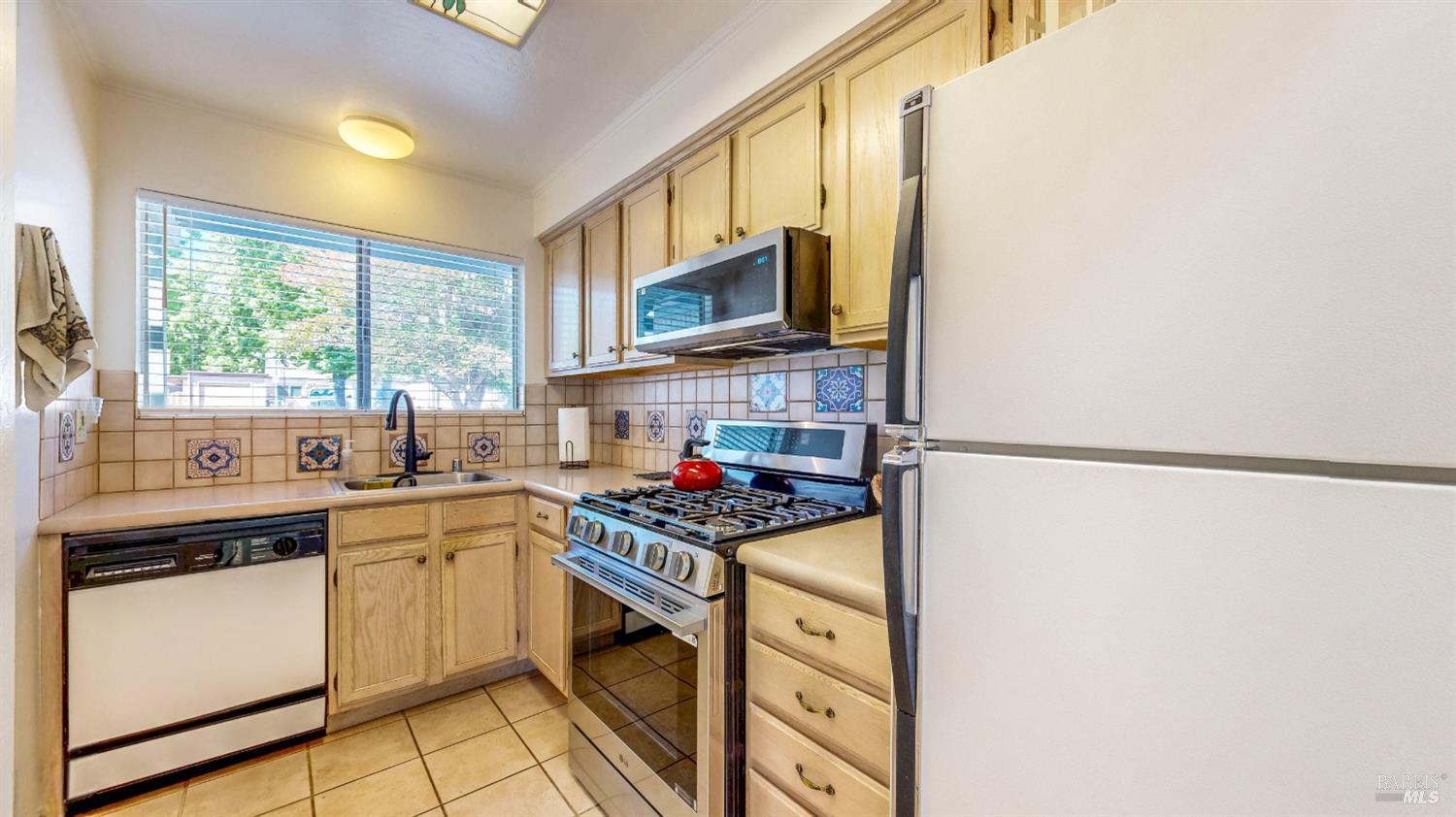 2180 Knolls Drive Santa Rosa CA 95405