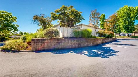 2180 Knolls Drive Santa Rosa CA 95405