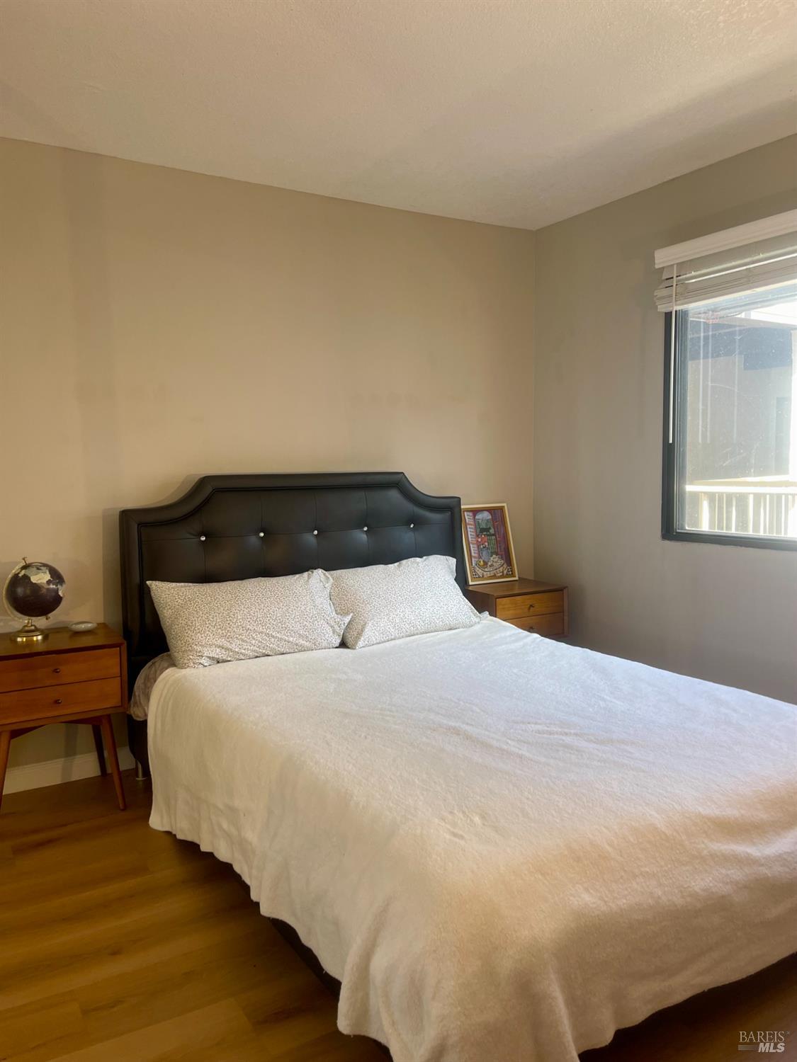 1 Embarcadero W Oakland CA 94607