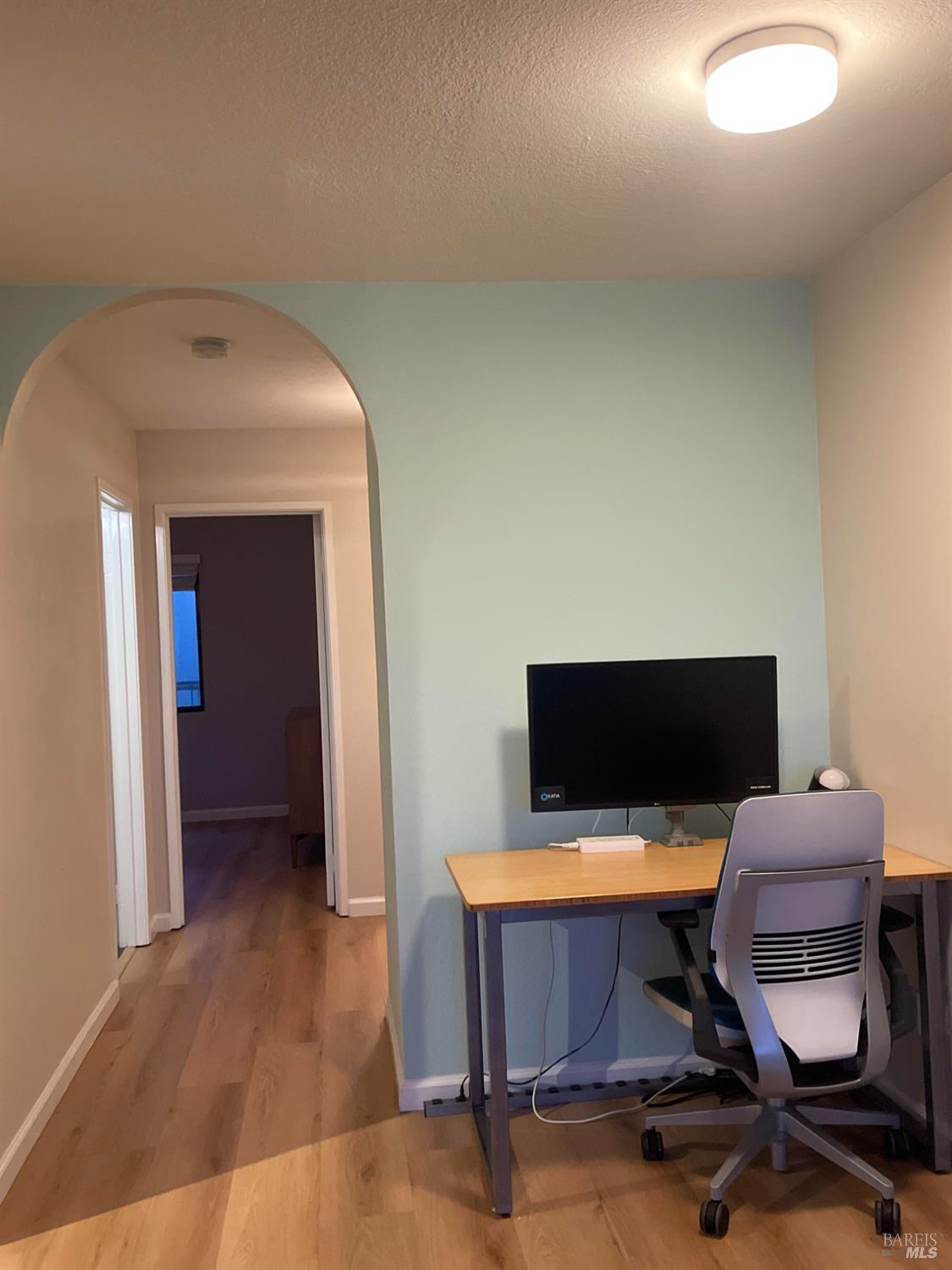 1 Embarcadero W Oakland CA 94607