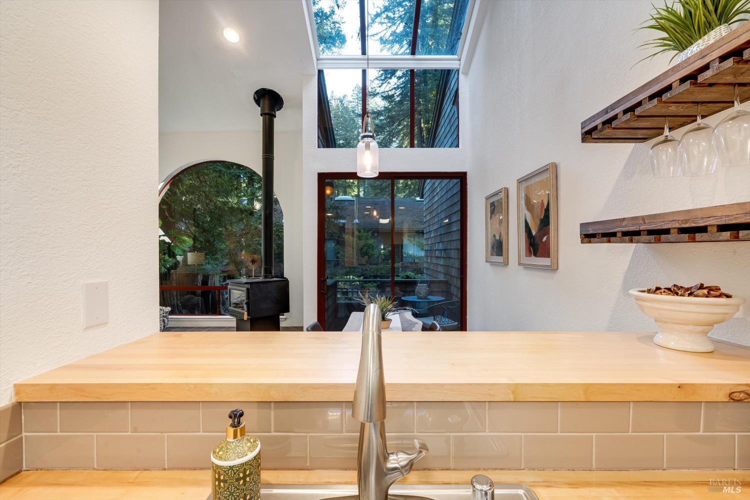 14094 Sosna Way Guerneville CA 95446