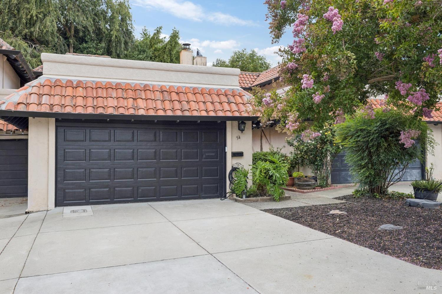 54 Grande Paseo San Rafael CA 94903