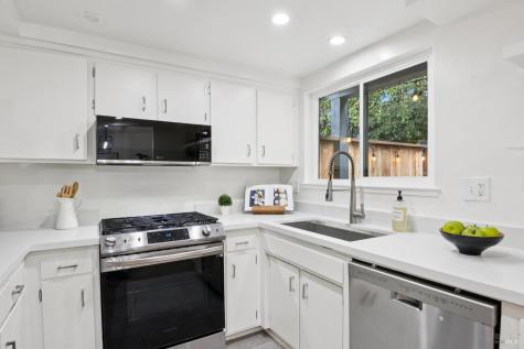 54 Grande Paseo San Rafael CA 94903