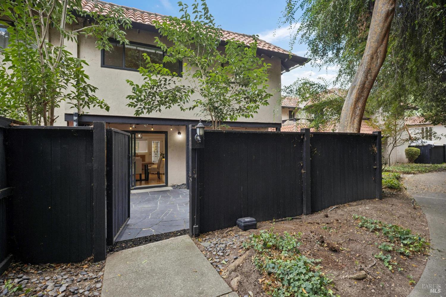 54 Grande Paseo San Rafael CA 94903