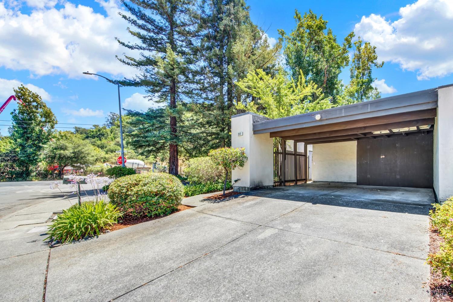 3141 Valley Wood Lane Napa CA 94558